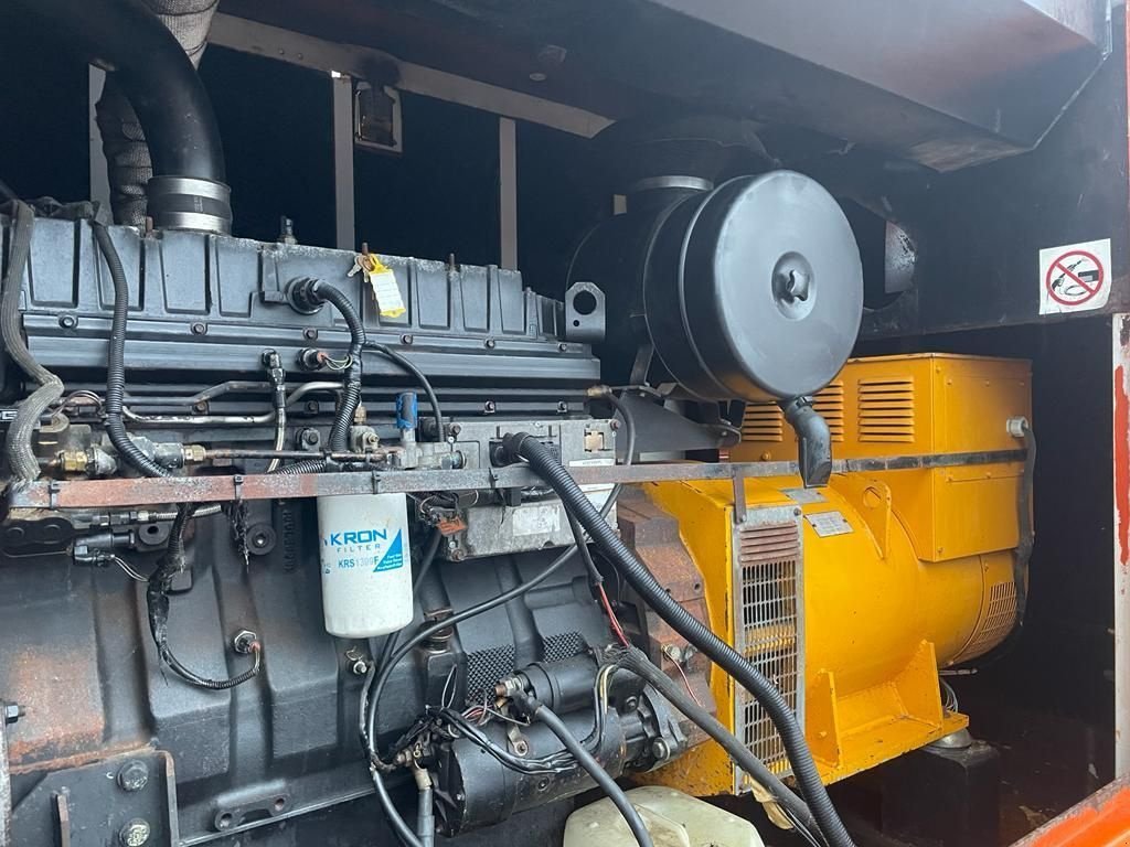 Notstromaggregat типа Perkins 1300 Serie Mecc Alte Spa 225 kVA Silent generatorset, Gebrauchtmaschine в VEEN (Фотография 5)