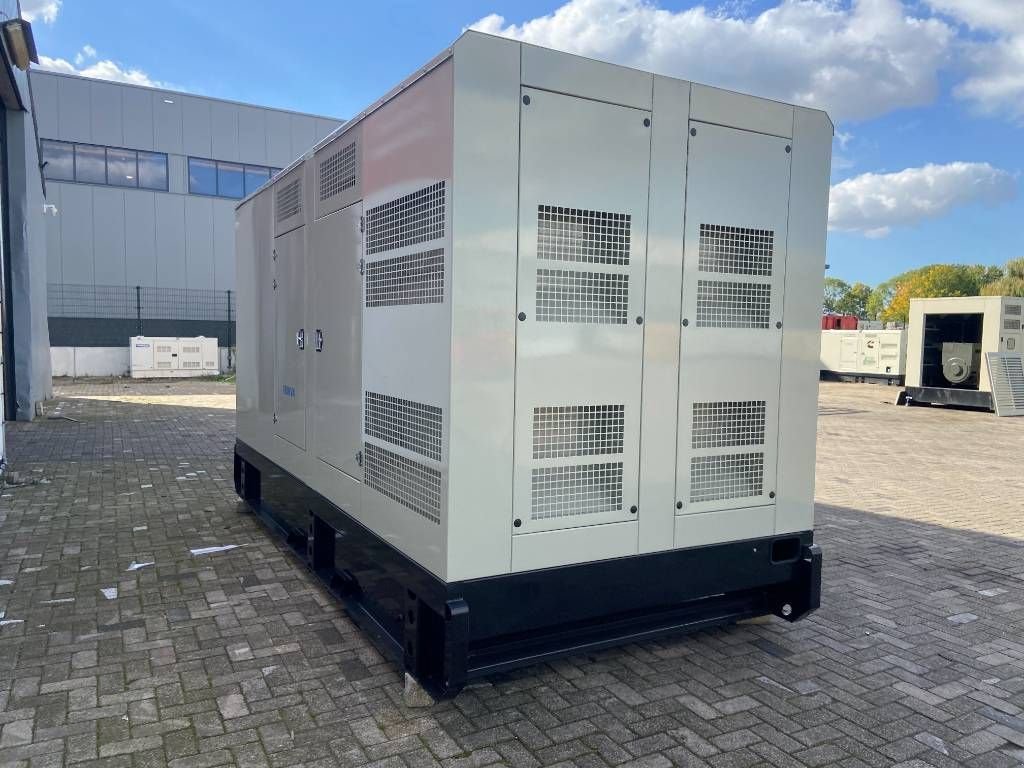 Notstromaggregat del tipo Perkins 2806D-E18TAG1A - 700 kVA Generator - DPX-19816, Neumaschine en Oudenbosch (Imagen 4)