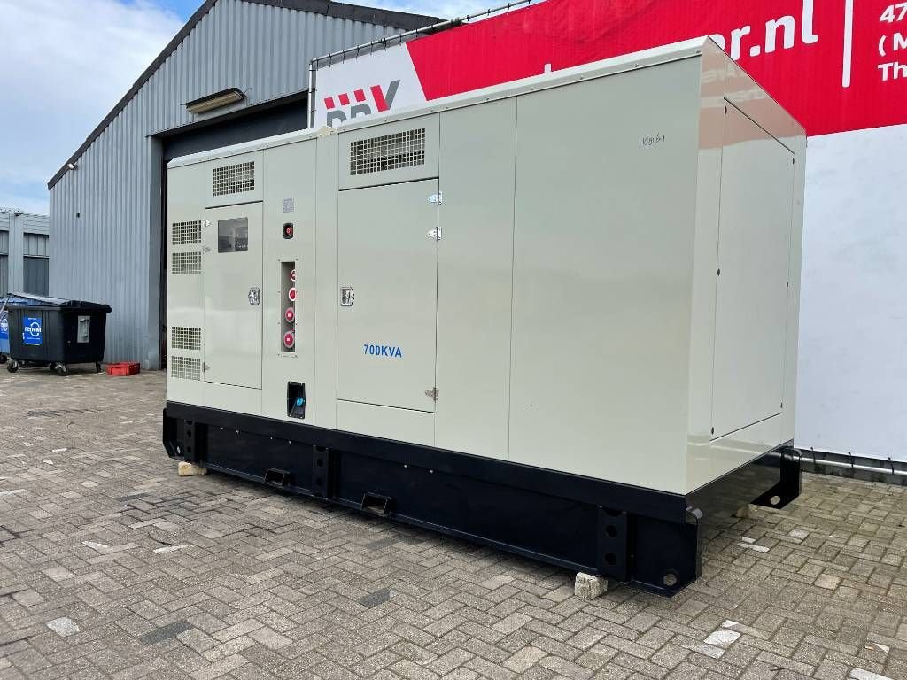 Notstromaggregat del tipo Perkins 2806D-E18TAG1A - 700 kVA Generator - DPX-19816, Neumaschine en Oudenbosch (Imagen 2)