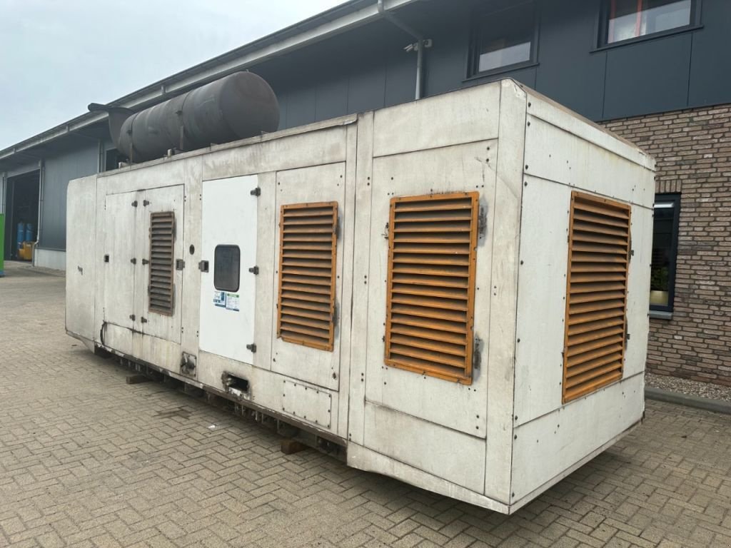 Notstromaggregat tip Perkins 4006-23TAG3A Stamford 900 kVA Silent generatorset, Gebrauchtmaschine in VEEN (Poză 10)