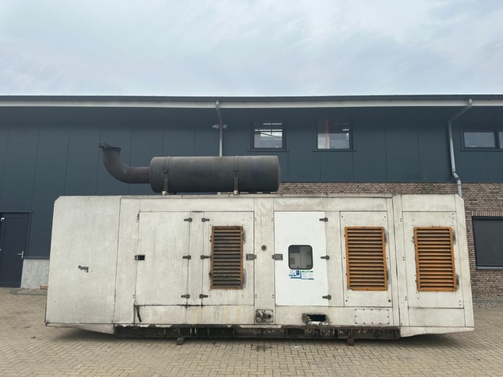 Notstromaggregat typu Perkins 4006-23TAG3A Stamford 900 kVA Silent generatorset, Gebrauchtmaschine v VEEN (Obrázek 1)