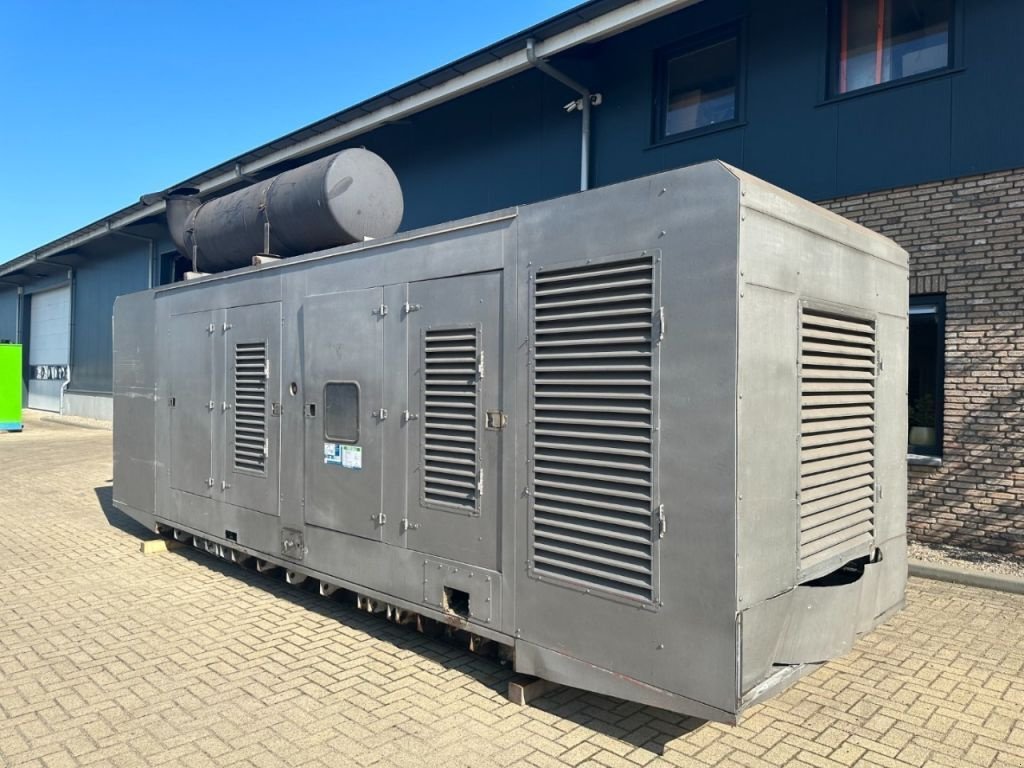 Notstromaggregat typu Perkins 4006-23TAG3A Stamford 900 kVA Silent generatorset, Gebrauchtmaschine v VEEN (Obrázok 8)