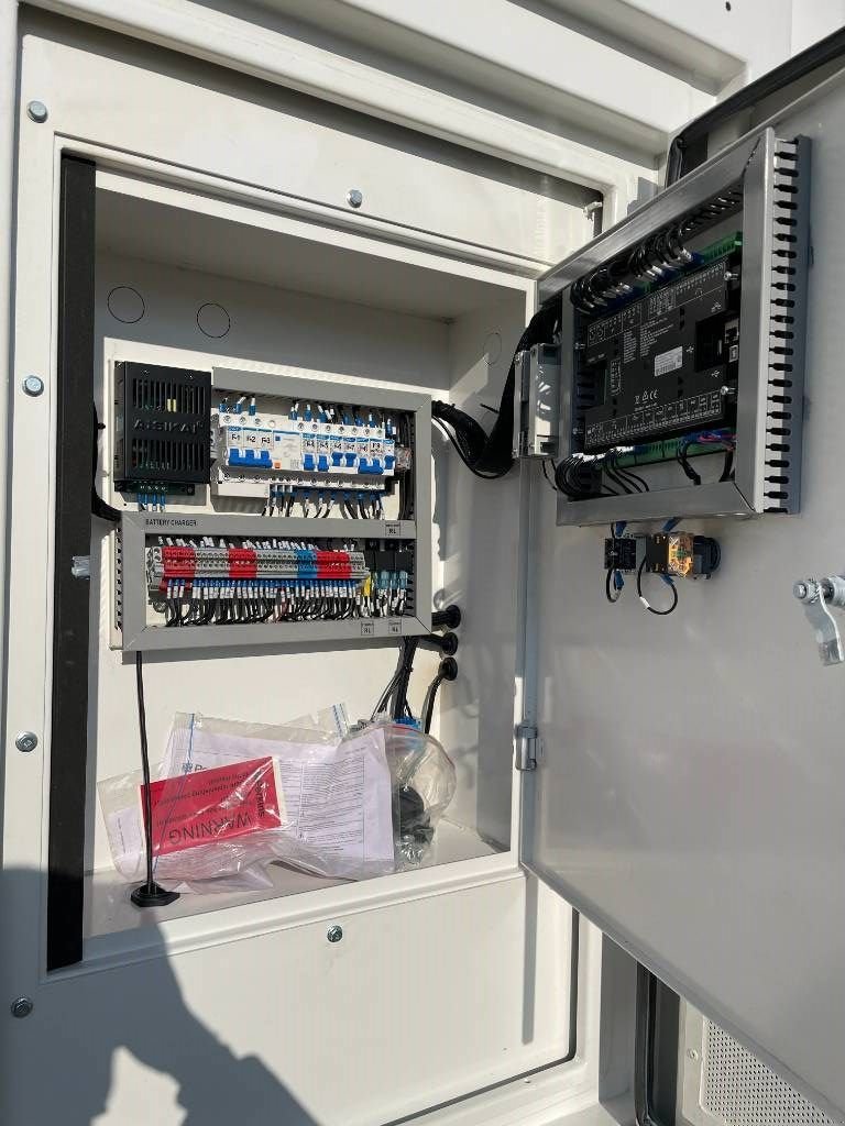 Notstromaggregat del tipo Perkins 4012-46TAG2A - 1.650 kVA Generator - DPX-19823, Neumaschine en Oudenbosch (Imagen 7)