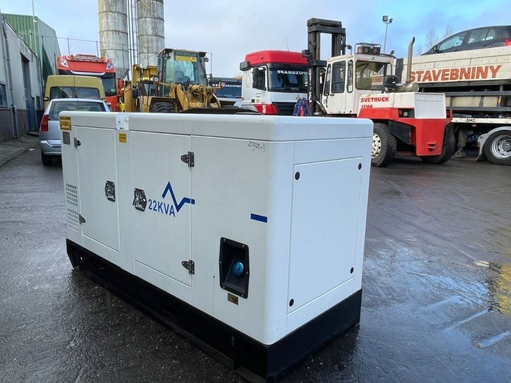 Notstromaggregat tip Perkins Beinei 22 KVA Silent Generator 3 Phase 50HZ 400V New Unused, Neumaschine in 'S-Hertogenbosch (Poză 3)