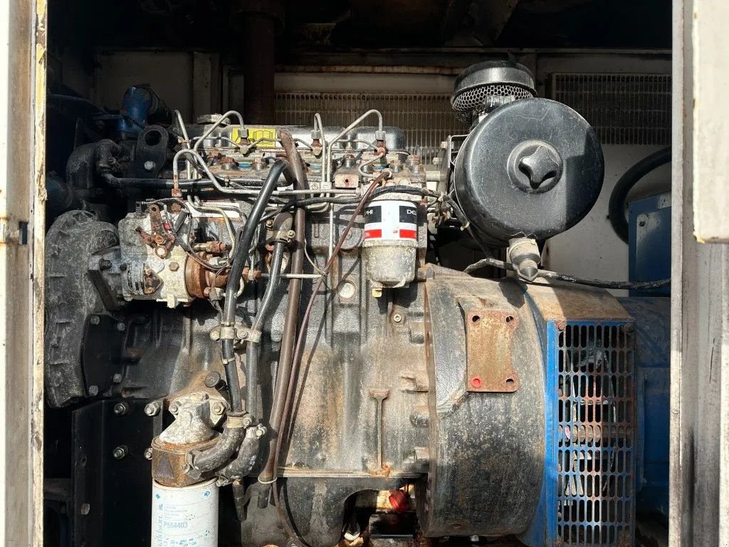 Notstromaggregat van het type Perkins T4.236 FG Wilson Stamford 60 kVA Silent generatorset, Gebrauchtmaschine in VEEN (Foto 8)