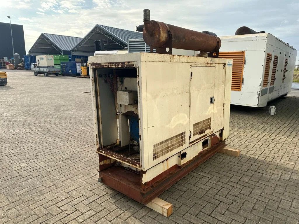 Notstromaggregat van het type Perkins T4.236 FG Wilson Stamford 60 kVA Silent generatorset, Gebrauchtmaschine in VEEN (Foto 11)