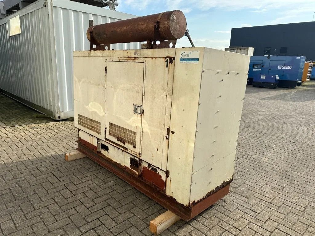 Notstromaggregat van het type Perkins T4.236 FG Wilson Stamford 60 kVA Silent generatorset, Gebrauchtmaschine in VEEN (Foto 4)