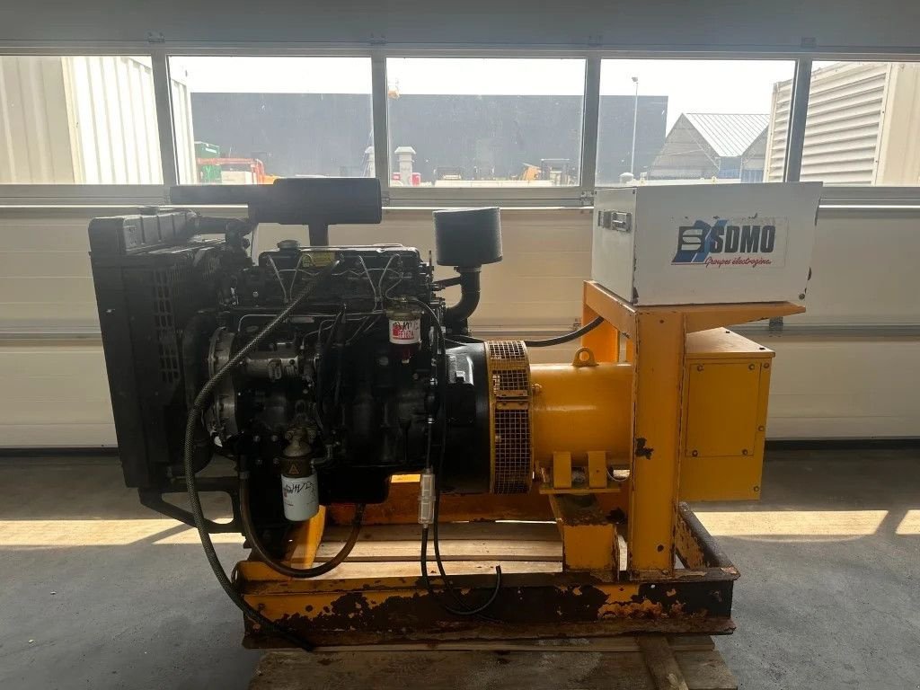 Notstromaggregat του τύπου Perkins T4.236 SDMO Leroy Somer 50 kVA generatorset, Gebrauchtmaschine σε VEEN (Φωτογραφία 1)