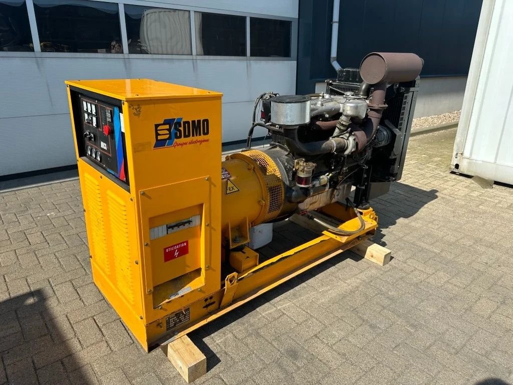 Notstromaggregat του τύπου Perkins T6.3544 SDMO Leroy Somer 80 kVA generatorset as New ! 329 hours, Gebrauchtmaschine σε VEEN (Φωτογραφία 2)