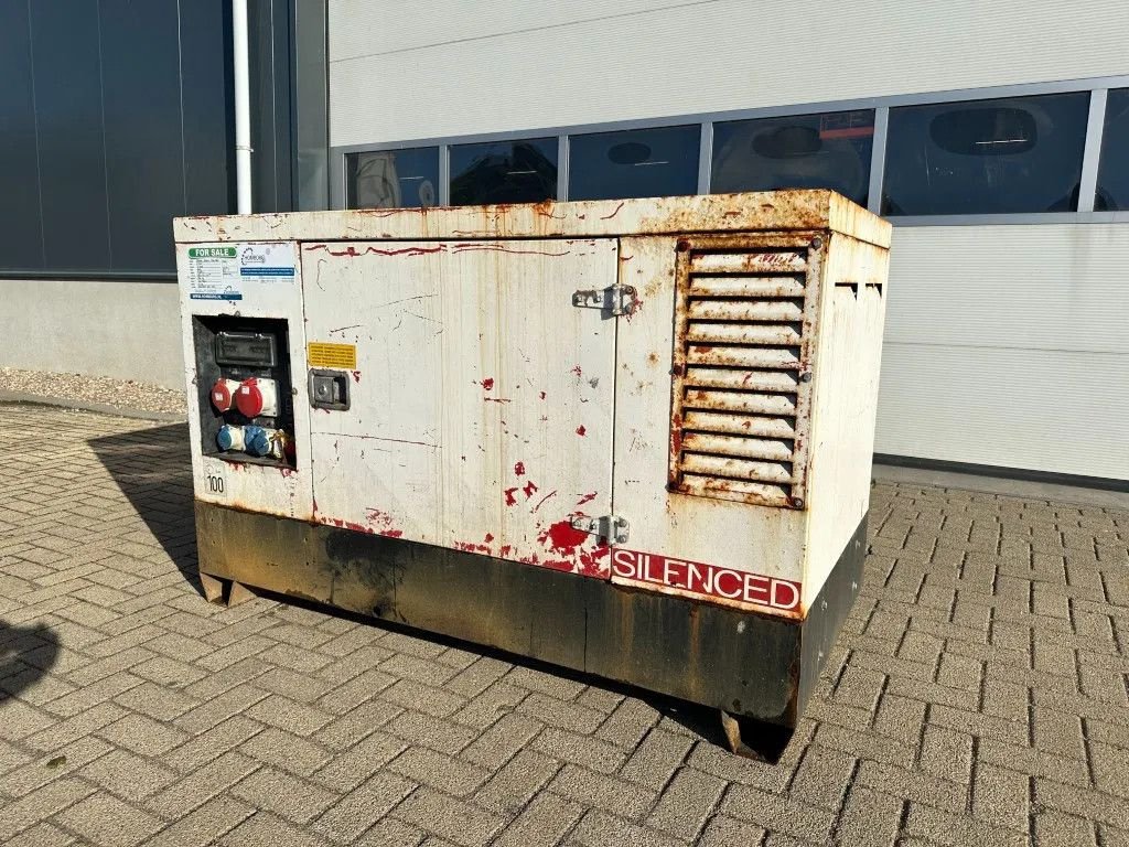 Notstromaggregat of the type Pramac Perkins Mecc Alte Spa 31 kVA Silent generator, Gebrauchtmaschine in VEEN (Picture 2)