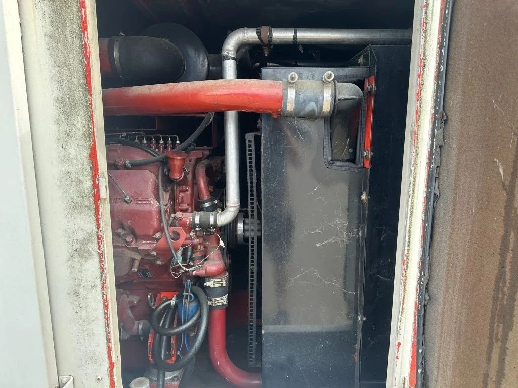 Notstromaggregat tip Renault Leroy Somer 400 kVA Silent generatorset, Gebrauchtmaschine in VEEN (Poză 9)