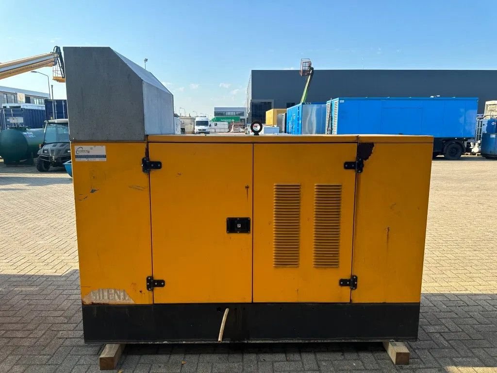 Notstromaggregat a típus SDMO Perkins Leroy Somer 40 kVA Silent generatorset ex Emergency 184, Gebrauchtmaschine ekkor: VEEN (Kép 11)