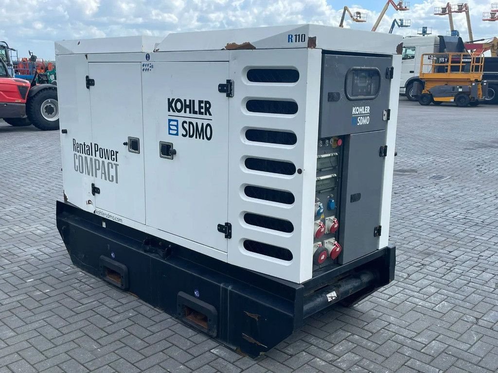 Notstromaggregat van het type SDMO R110C3 110 KVA 400/230V, Gebrauchtmaschine in Marknesse (Foto 7)