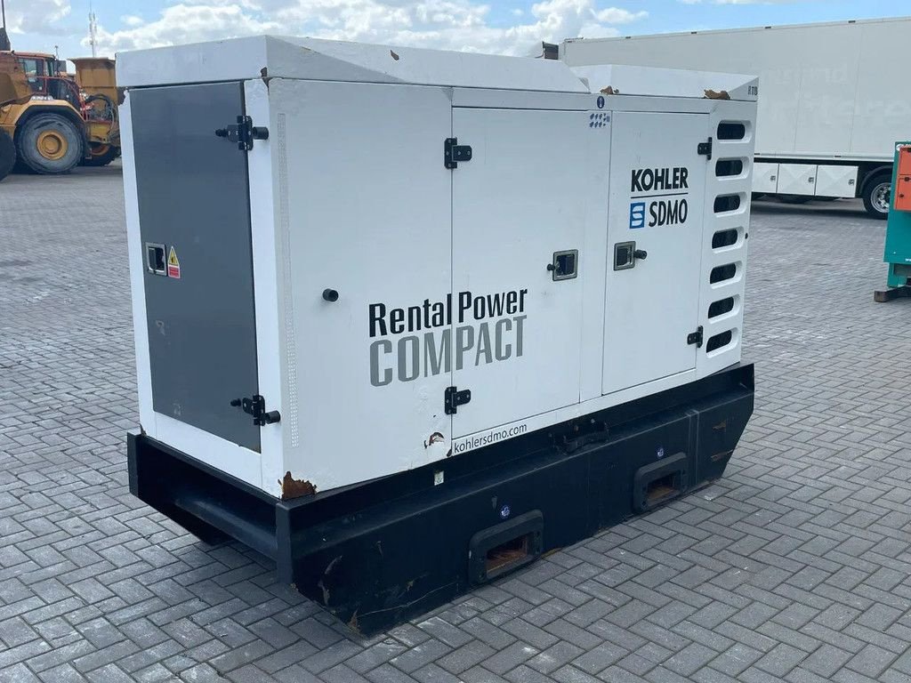 Notstromaggregat от тип SDMO R110C3 110 KVA 400/230V, Gebrauchtmaschine в Marknesse (Снимка 3)