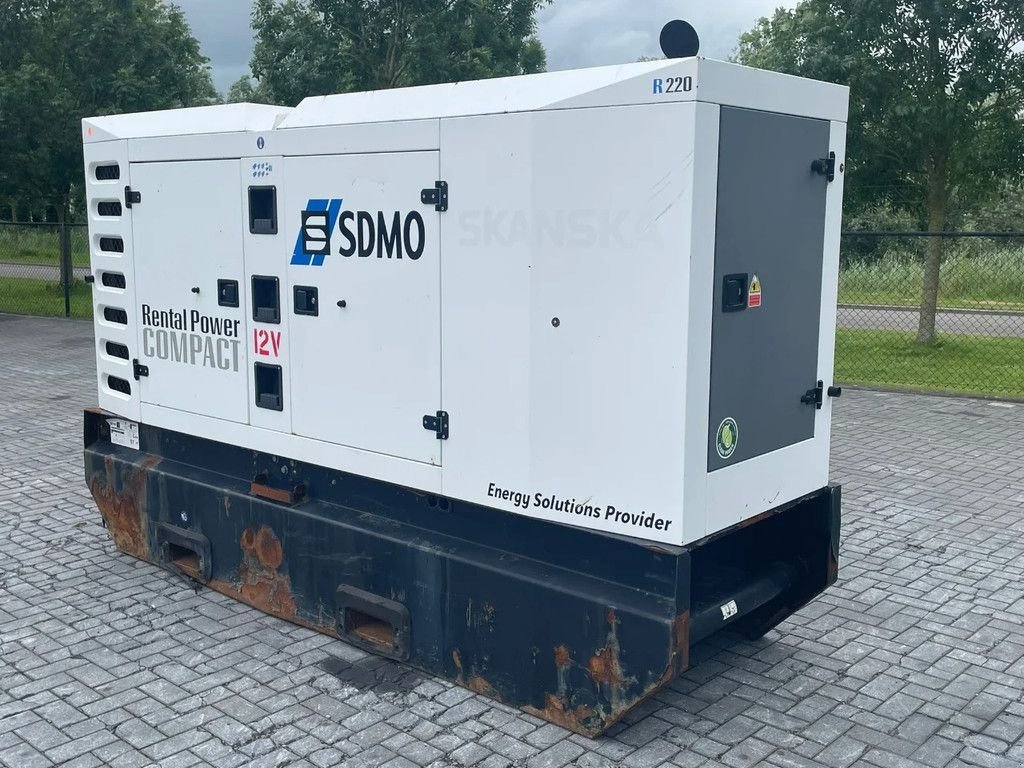 Notstromaggregat типа SDMO R220C3 220 KVA 400/230V, Gebrauchtmaschine в Marknesse (Фотография 2)