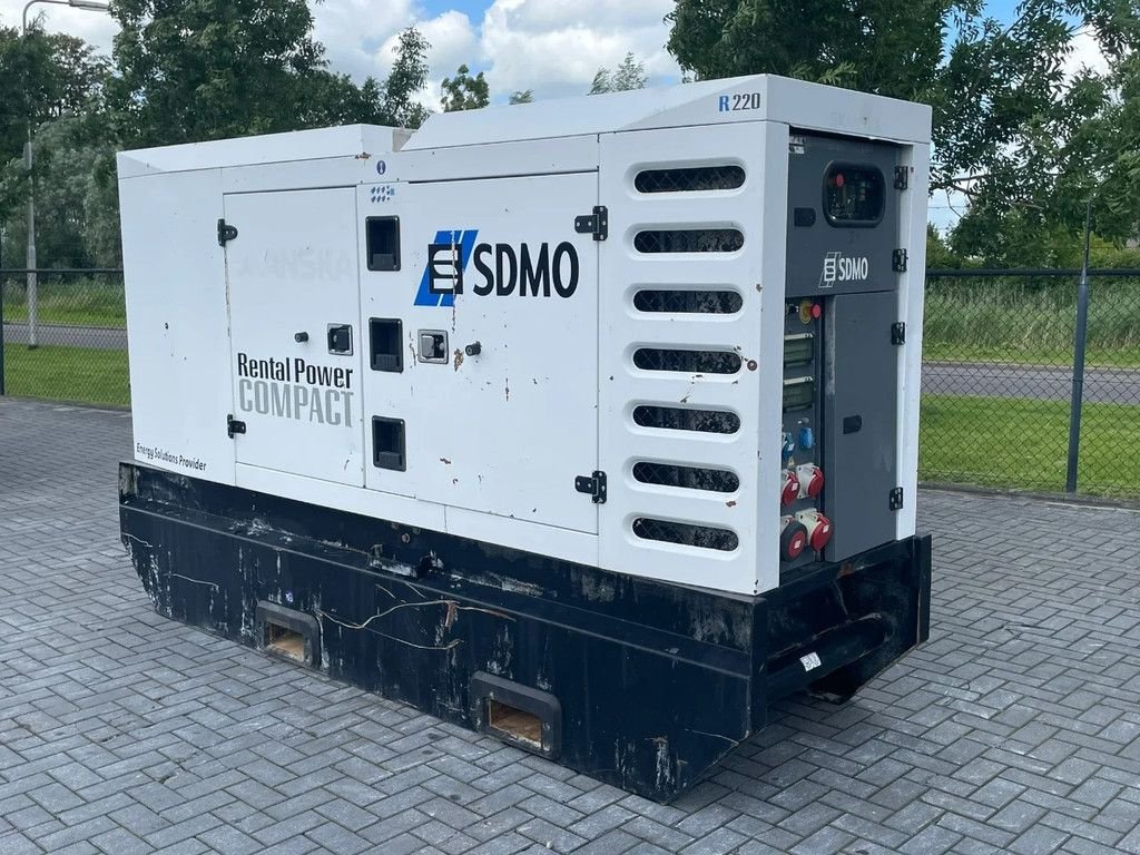 Notstromaggregat του τύπου SDMO R220C3 220 KVA 400/230V, Gebrauchtmaschine σε Marknesse (Φωτογραφία 5)