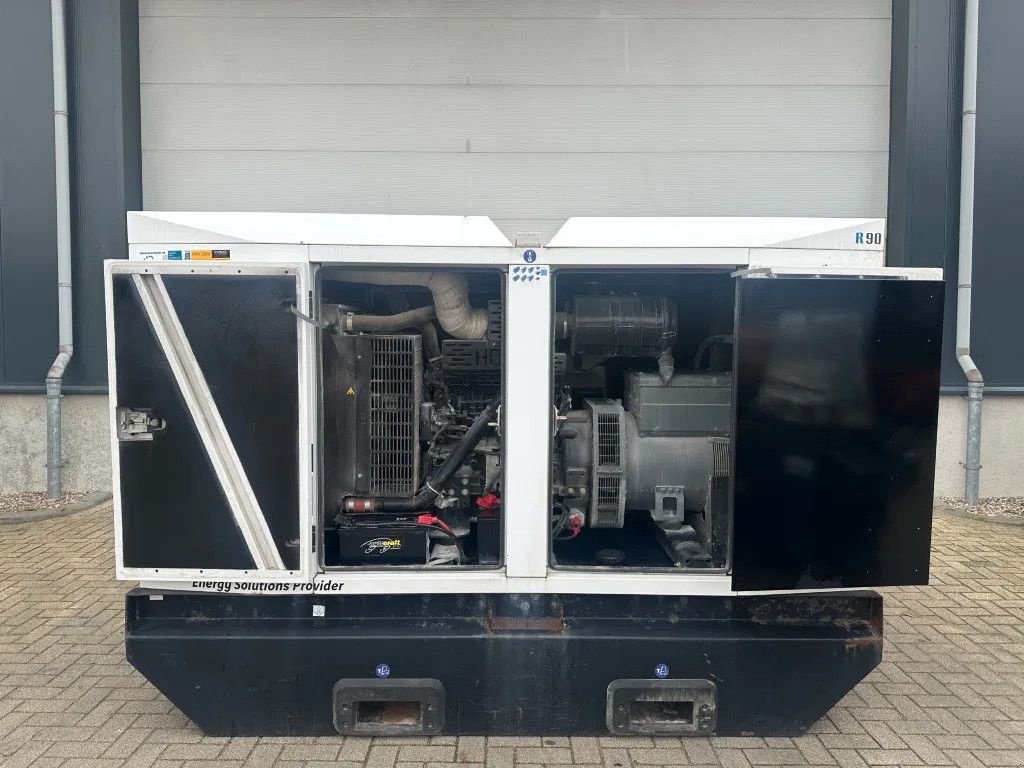 Notstromaggregat typu SDMO R90 C3 John Deere Leroy Somer 90 kVA Silent Rental generatorset, Gebrauchtmaschine w VEEN (Zdjęcie 2)