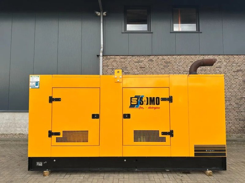 Notstromaggregat du type SDMO Volvo TWD 1630 G Leroy Somer 400 kVA Silent generatorset as New, Gebrauchtmaschine en VEEN (Photo 1)