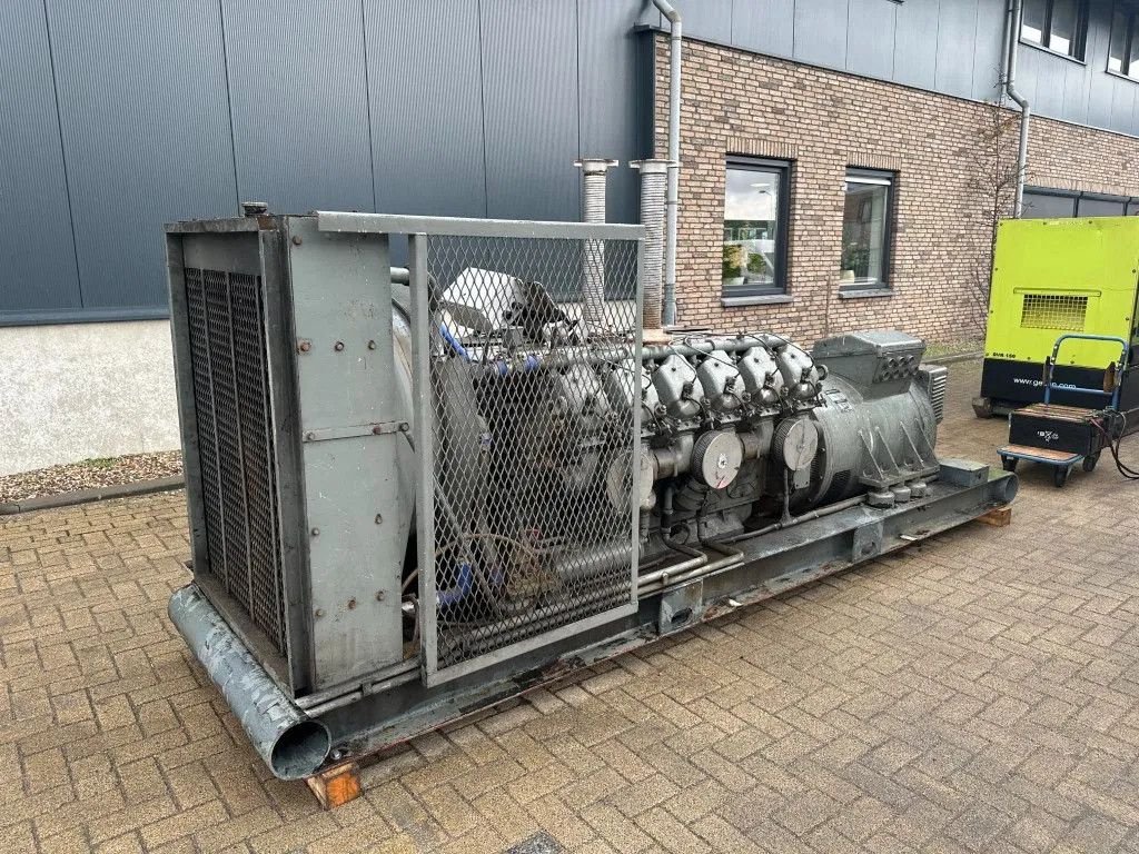 Notstromaggregat of the type Sonstige Baudouin Leroy Somer 300 kVA noodstroom generatorset ex Emergency, Gebrauchtmaschine in VEEN (Picture 2)