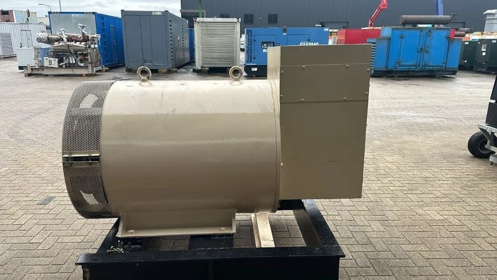 Notstromaggregat del tipo Sonstige BROADCROWN 1000 kVA generatordeel Alternator as New !, Gebrauchtmaschine In VEEN (Immagine 6)