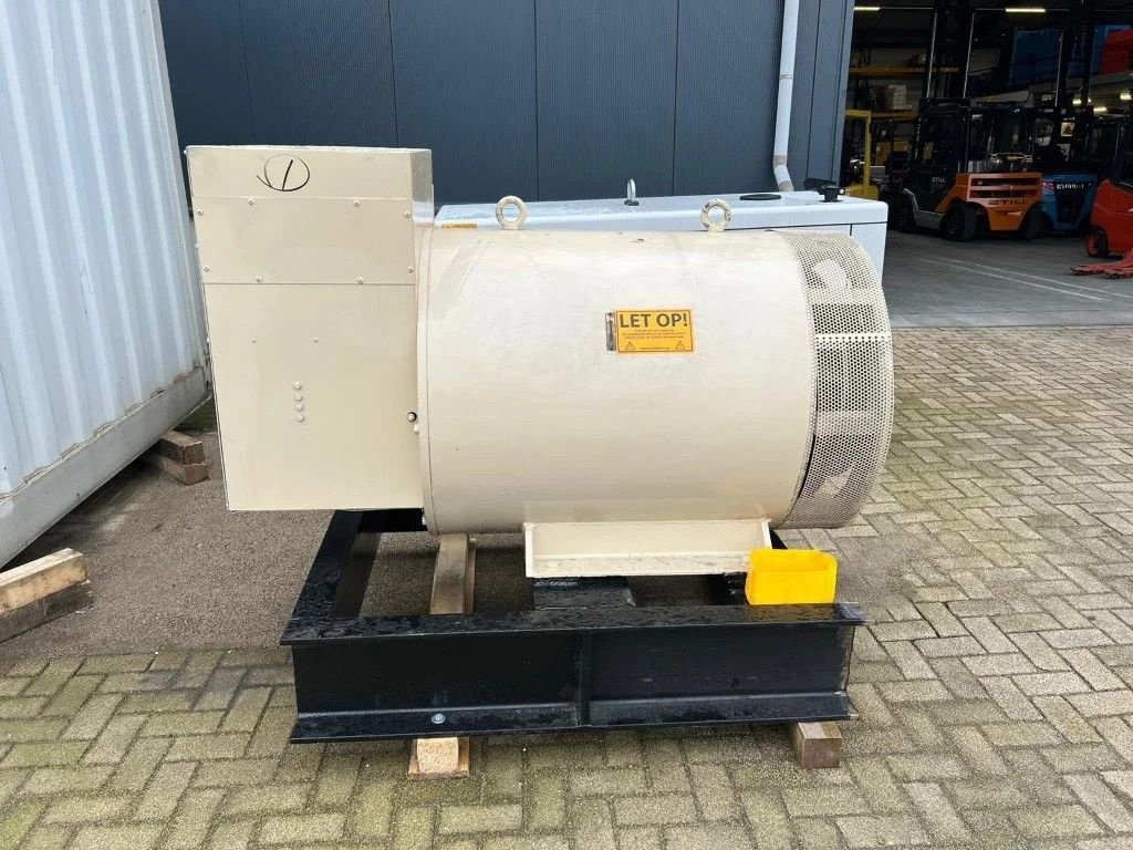 Notstromaggregat del tipo Sonstige BROADCROWN 1000 kVA generatordeel Alternator as New !, Gebrauchtmaschine en VEEN (Imagen 2)