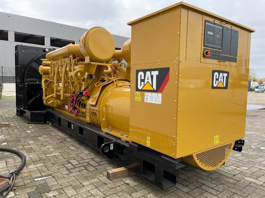 Notstromaggregat от тип Sonstige Cat 3516B - 2.250 kVA Generator - DPX-18106, Neumaschine в Oudenbosch (Снимка 3)