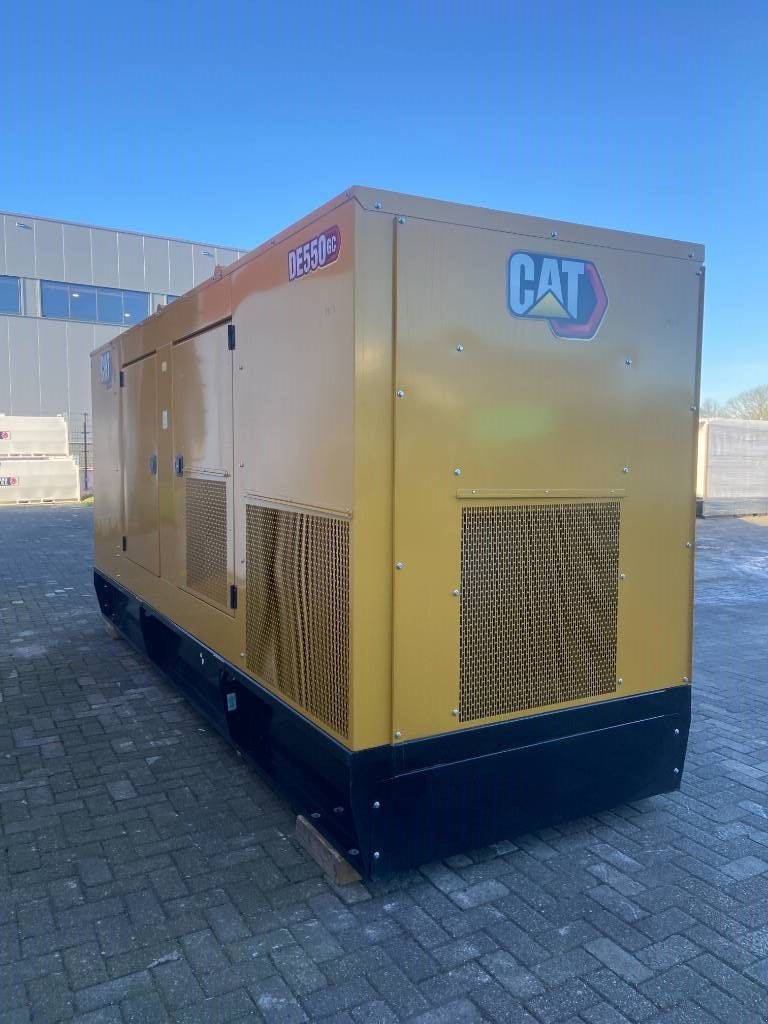 Notstromaggregat van het type Sonstige Cat DE550GC - 550 kVA Stand-by Generator - DPX-18221, Neumaschine in Oudenbosch (Foto 2)