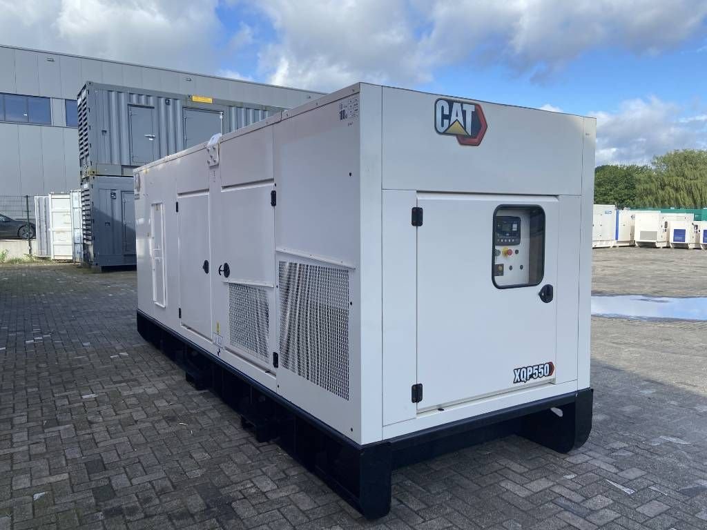 Notstromaggregat van het type Sonstige Cat XQP550 - Generator 550 kVA Stage V - DPX-18143, Neumaschine in Oudenbosch (Foto 2)