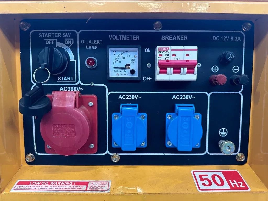 Notstromaggregat des Typs Sonstige Diesel Diesel Generator UK-9500 5.5 kW 230 en 400 Volt Silent Di, Neumaschine in VEEN (Bild 3)