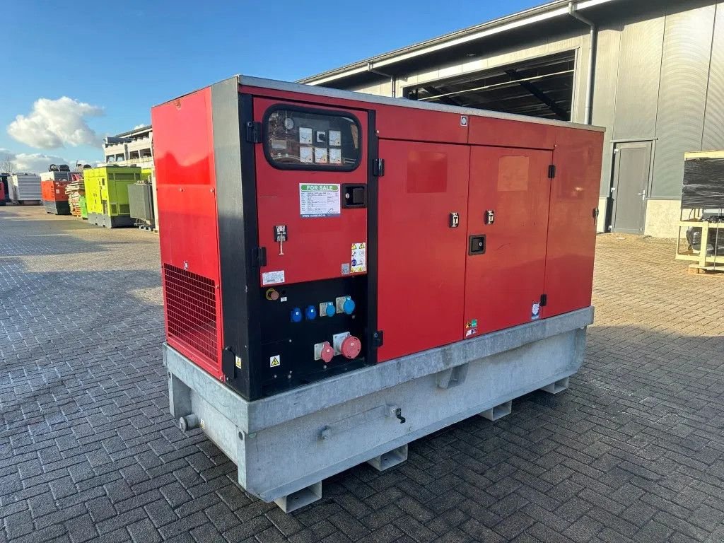 Notstromaggregat του τύπου Sonstige Europower EPUS44TDE Kubota Leroy Somer 44 kVA Supersilent Rental generator, Gebrauchtmaschine σε VEEN (Φωτογραφία 2)