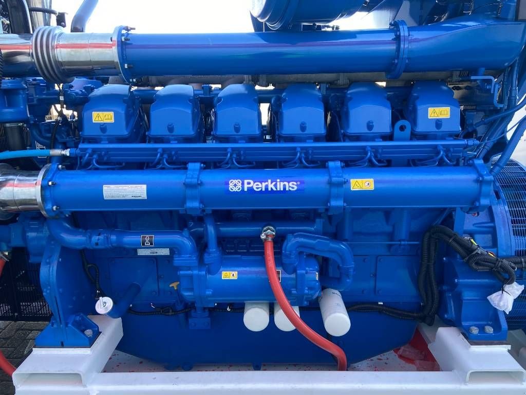 Notstromaggregat του τύπου Sonstige FG Wilson P1875 - Perkins - 1.875 kVA - Genset - DPX-16031-O, Neumaschine σε Oudenbosch (Φωτογραφία 4)