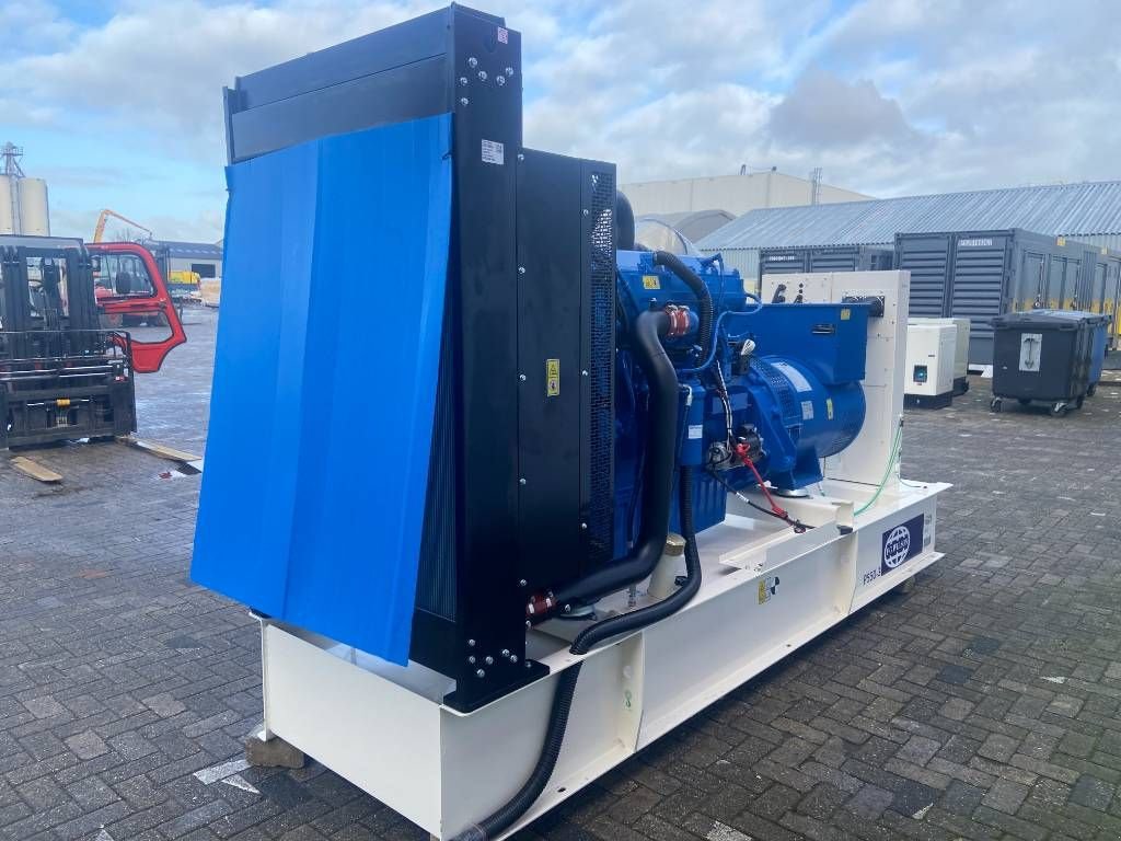 Notstromaggregat del tipo Sonstige FG Wilson P550-3 - Perkins - 550 kVA Open Genset - DPX-16020, Neumaschine In Oudenbosch (Immagine 3)