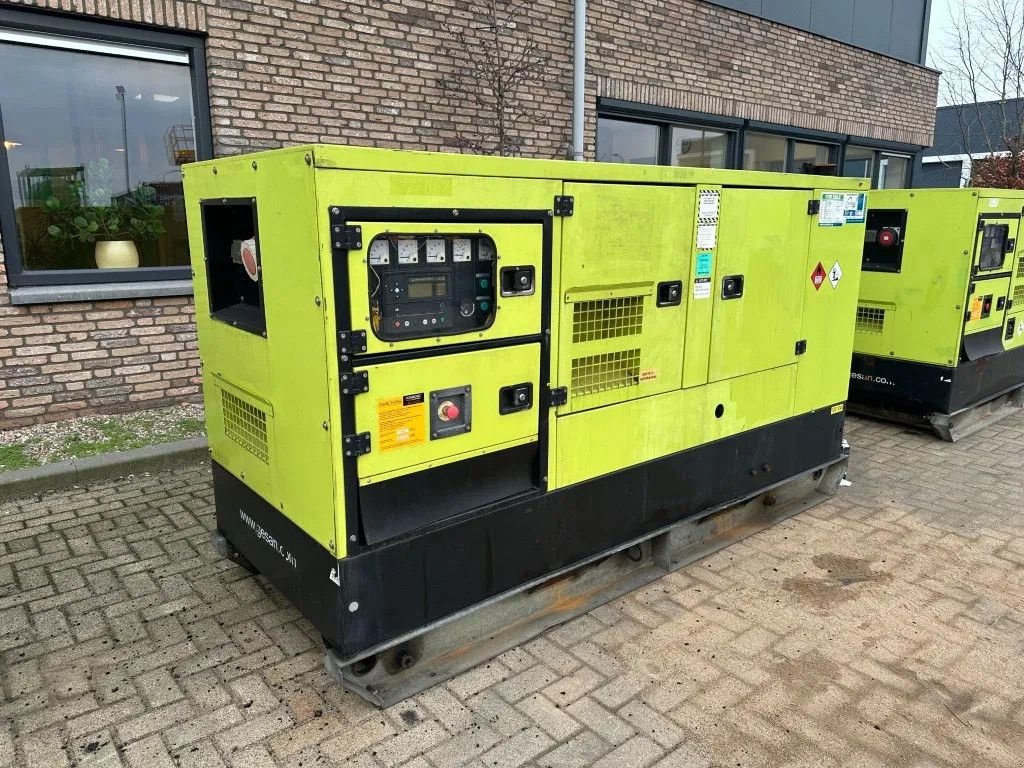 Notstromaggregat des Typs Sonstige Gesan DPR 100 Perkins Leroy Somer 100 kVA Silent Rental generatorset, Gebrauchtmaschine in VEEN (Bild 5)