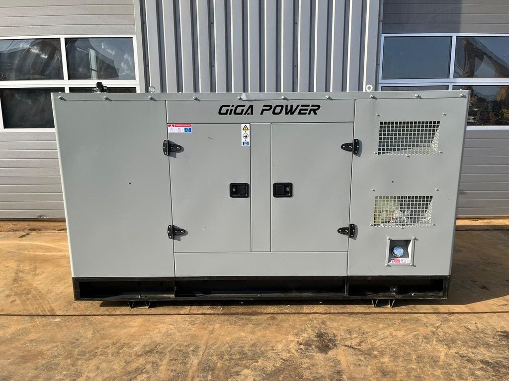 Notstromaggregat of the type Sonstige Giga power 187.5 kVA LT-W150GF silent generator set, Gebrauchtmaschine in Velddriel (Picture 7)