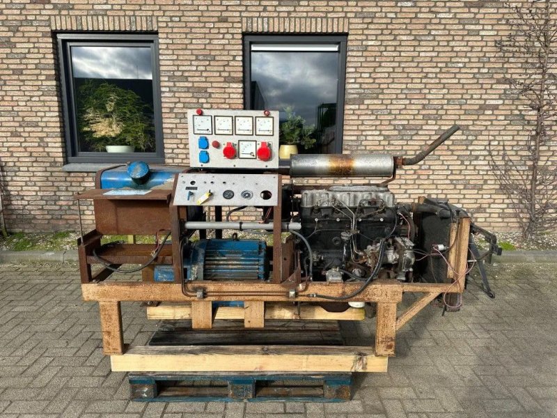 Notstromaggregat del tipo Sonstige Mercedes Benz 4 cilinder 14 kVA generatorset, Gebrauchtmaschine In VEEN (Immagine 1)