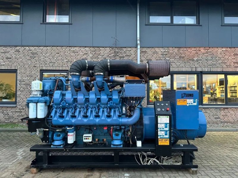 Notstromaggregat van het type Sonstige MTU 12V4000 SDMO Leroy Somer 1250 kVA generatorset ex Emergency, Gebrauchtmaschine in VEEN (Foto 1)