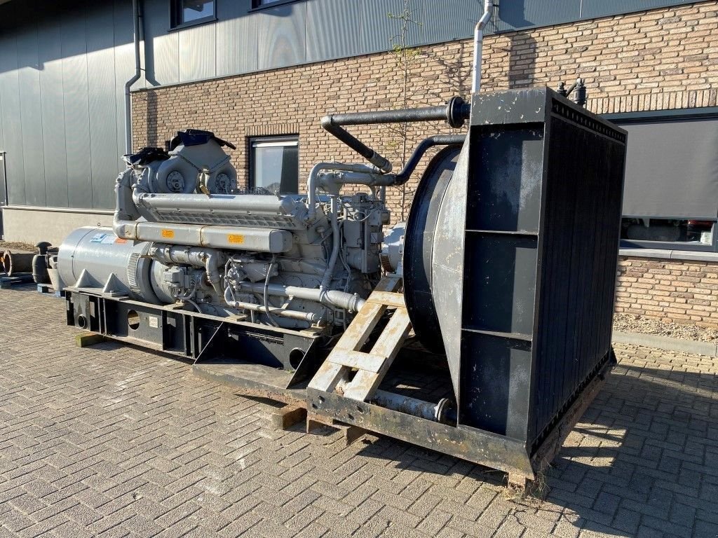 Notstromaggregat a típus Sonstige MWM TBRHS 518 V16 Anton Piller 670 kVA generatorset ex emergency, Gebrauchtmaschine ekkor: VEEN (Kép 8)