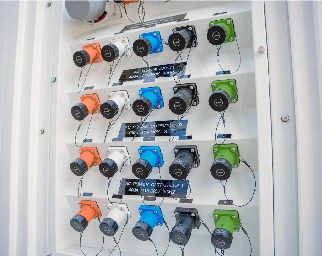 Notstromaggregat of the type Sonstige PES63 Energy Storage System - 63 kVA - 80 KWH, Neumaschine in Oudenbosch (Picture 11)