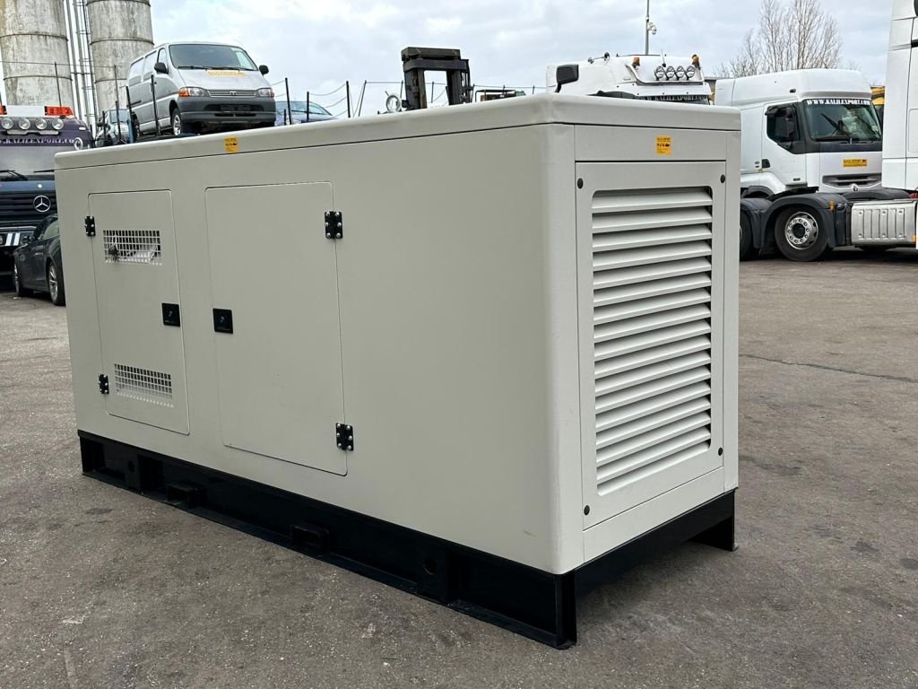 Notstromaggregat du type Sonstige Ricardo 200 KVA (160KW) Silent Generator 3 Phase 50HZ 400V New U, Neumaschine en 'S-Hertogenbosch (Photo 2)