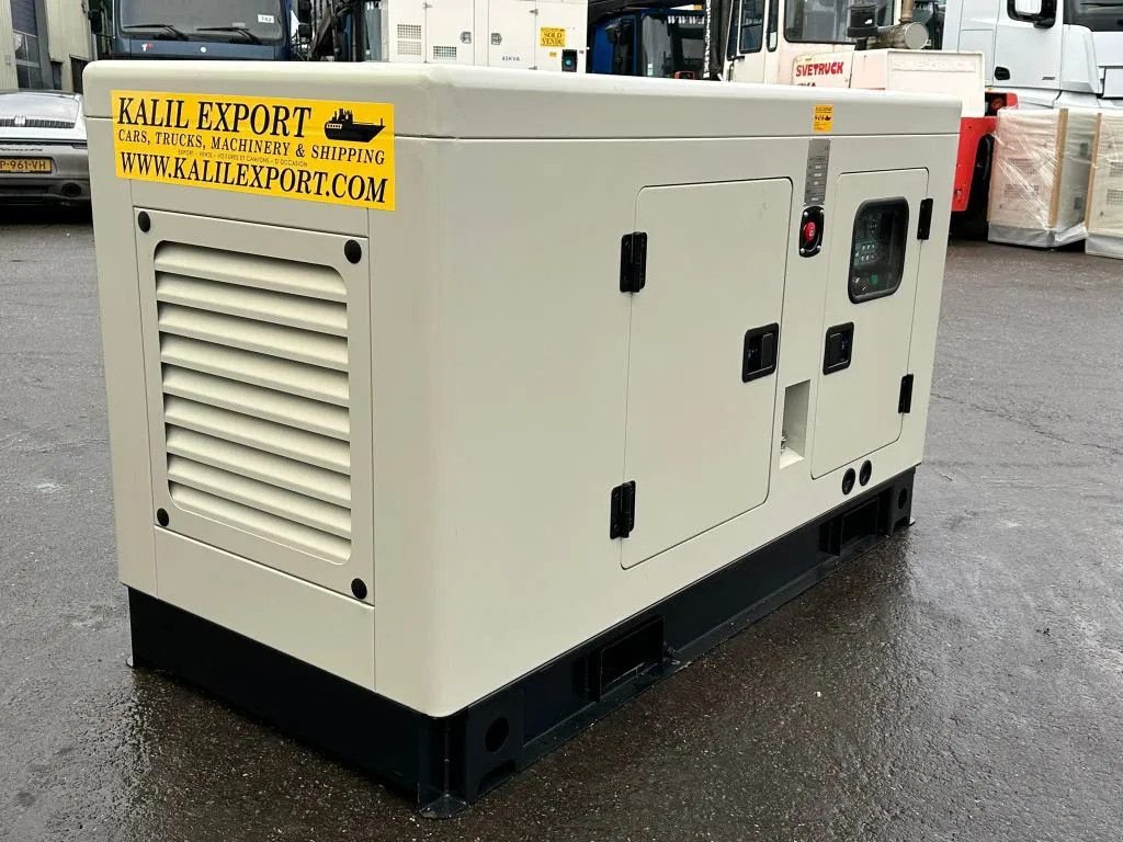 Notstromaggregat tip Sonstige Ricardo 30 KVA (24KW) Silent Generator 3 Phase 50HZ 400V New Unu, Neumaschine in 'S-Hertogenbosch (Poză 2)