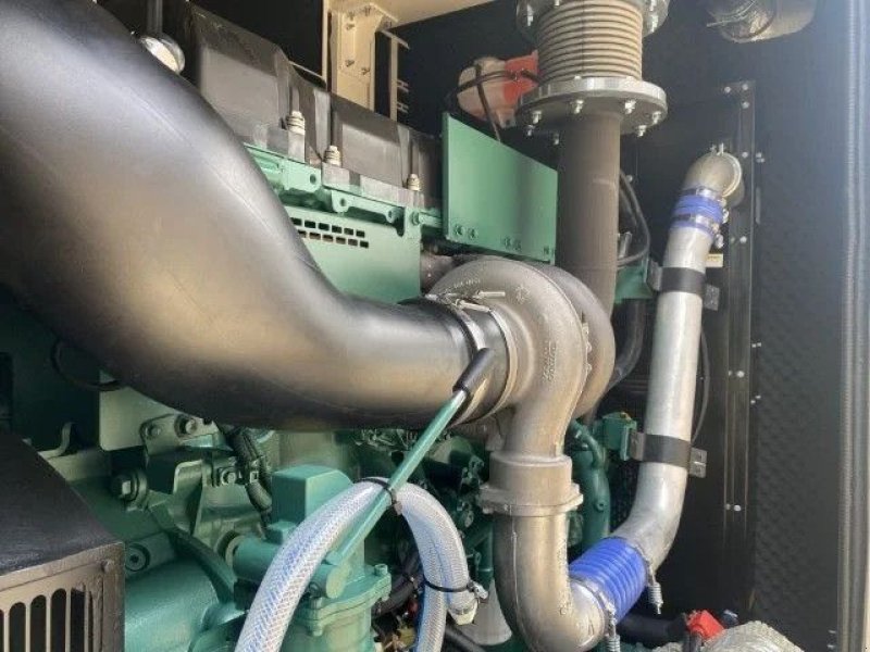 Notstromaggregat van het type Volvo TAD 1642 GE Stamford 650 kVA Supersilent generatorset New !, Neumaschine in VEEN (Foto 9)