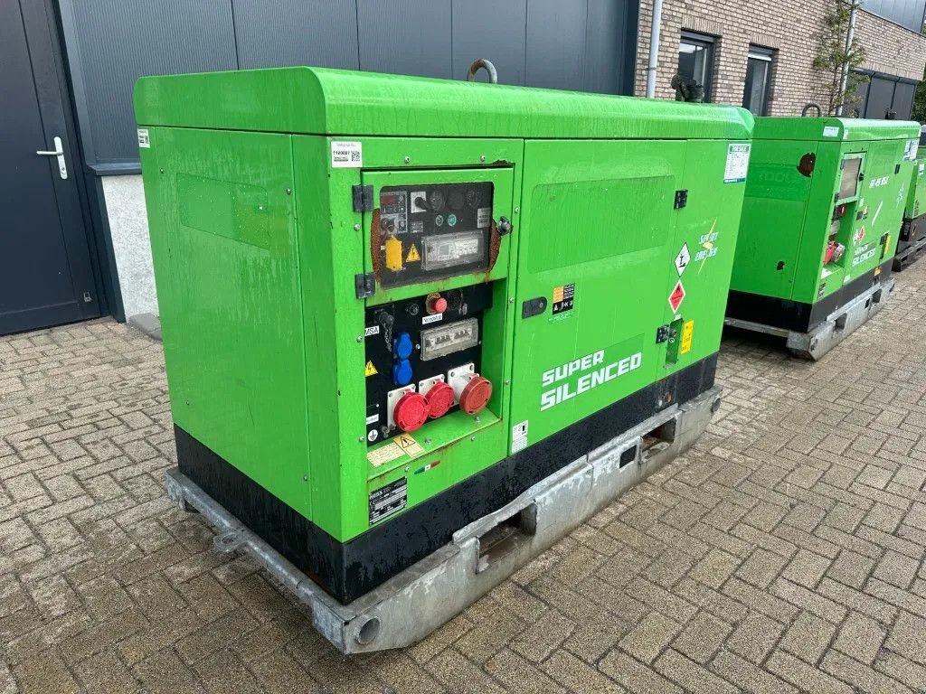 Notstromaggregat a típus Yanmar 4TNV98T-ZGMF Mosa 45 kVA Silent Rental generatorset, Gebrauchtmaschine ekkor: VEEN (Kép 9)