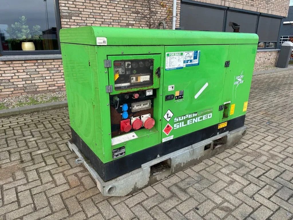 Notstromaggregat des Typs Yanmar Mosa 45 kVA Silent Rental generatorset Stroom Aggregaat, Gebrauchtmaschine in VEEN (Bild 4)