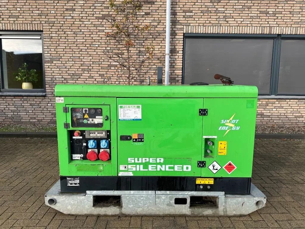 Notstromaggregat van het type Yanmar MOSA GE20YSX-EAS 20 kVA Silent Rental generatorset, Gebrauchtmaschine in VEEN (Foto 1)