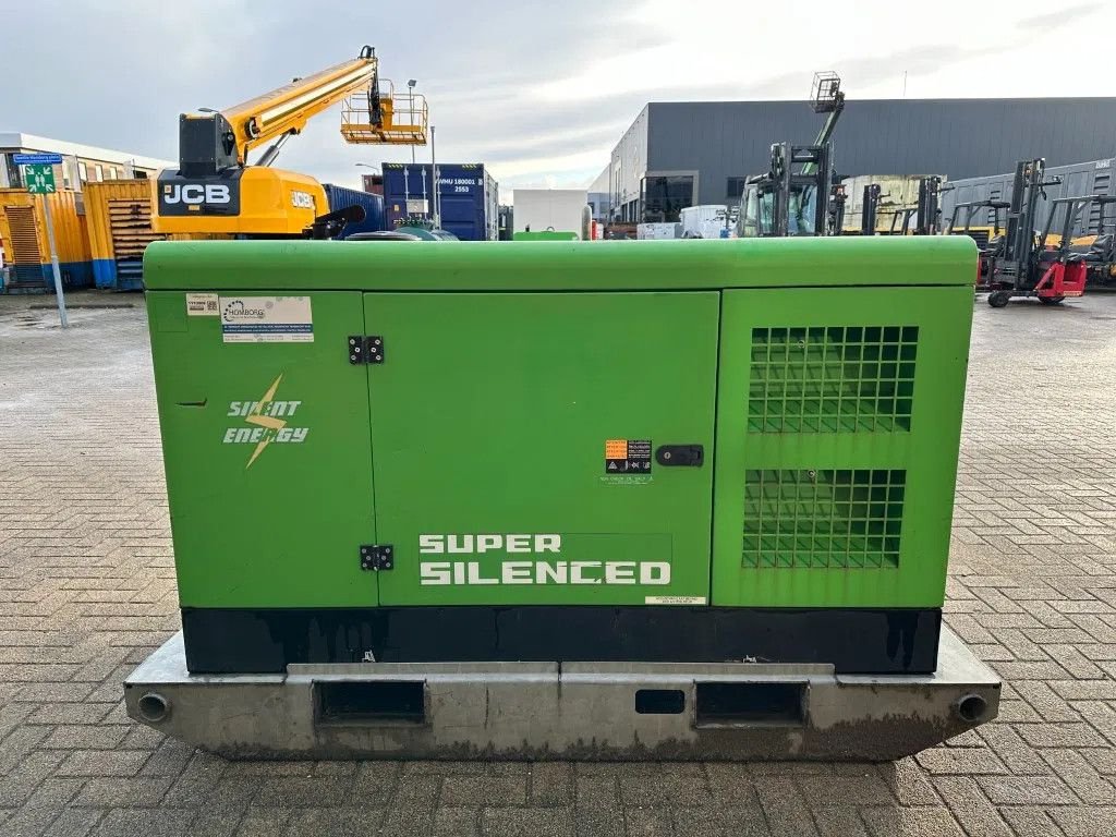 Notstromaggregat van het type Yanmar MOSA GE20YSX-EAS 20 kVA Silent Rental generatorset, Gebrauchtmaschine in VEEN (Foto 9)