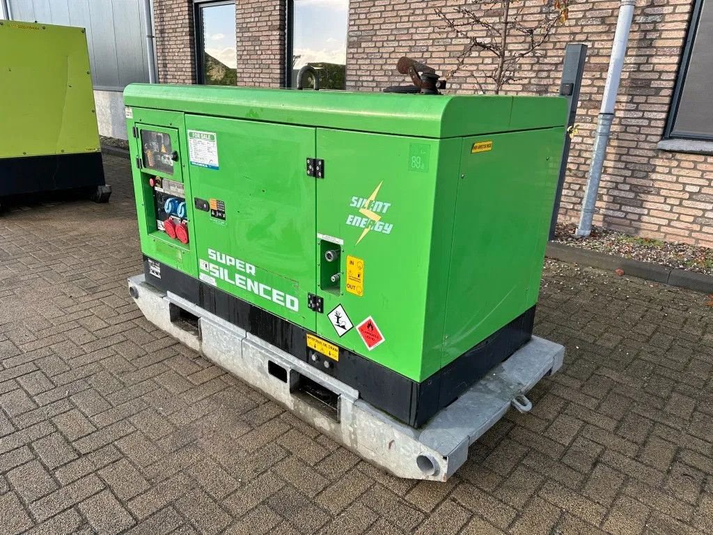 Notstromaggregat van het type Yanmar MOSA GE20YSX-EAS 20 kVA Silent Rental generatorset, Gebrauchtmaschine in VEEN (Foto 2)