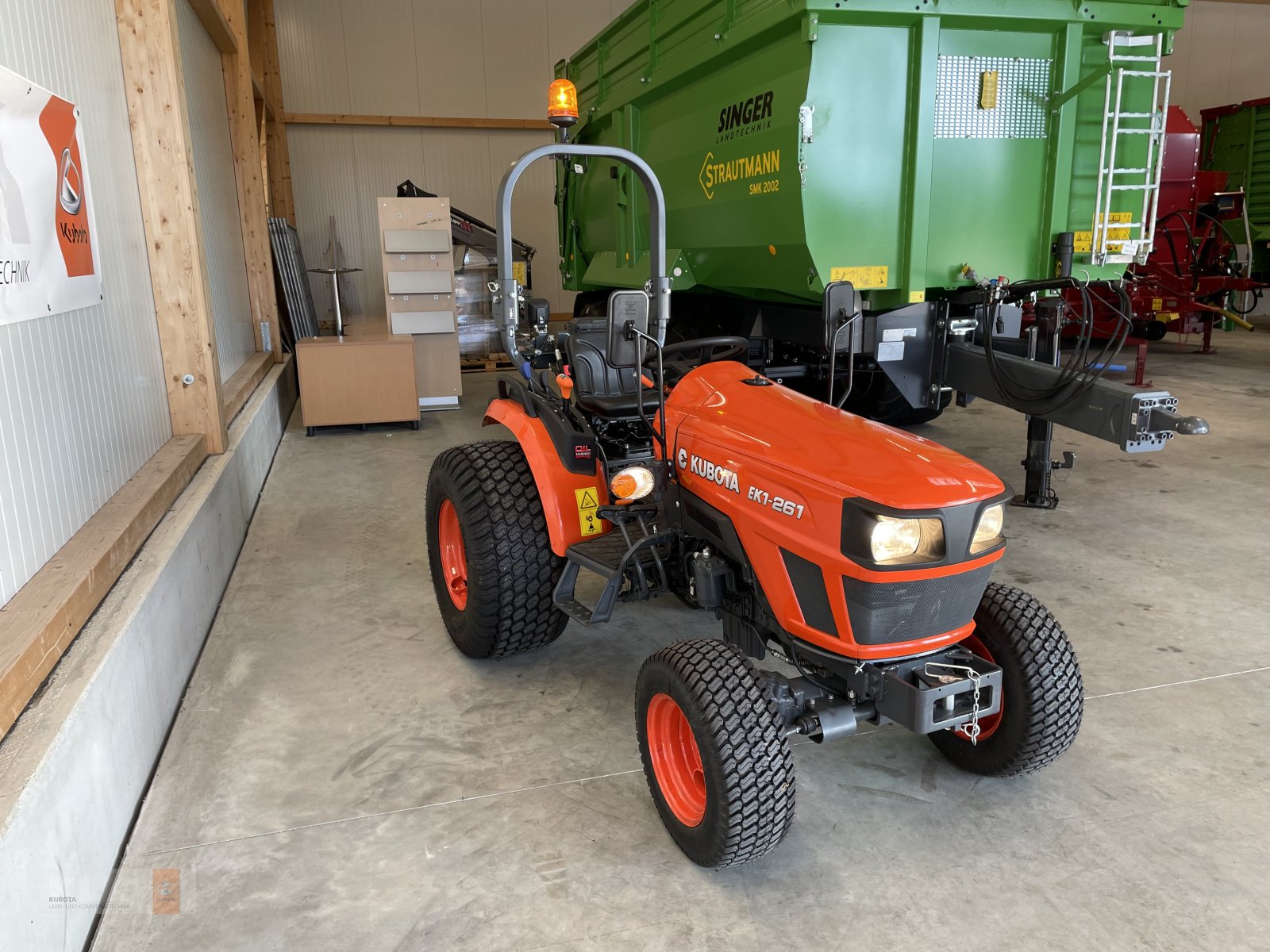 Obstbautraktor Türe ait Kubota EK1-261, Neumaschine içinde Biessenhofen (resim 5)