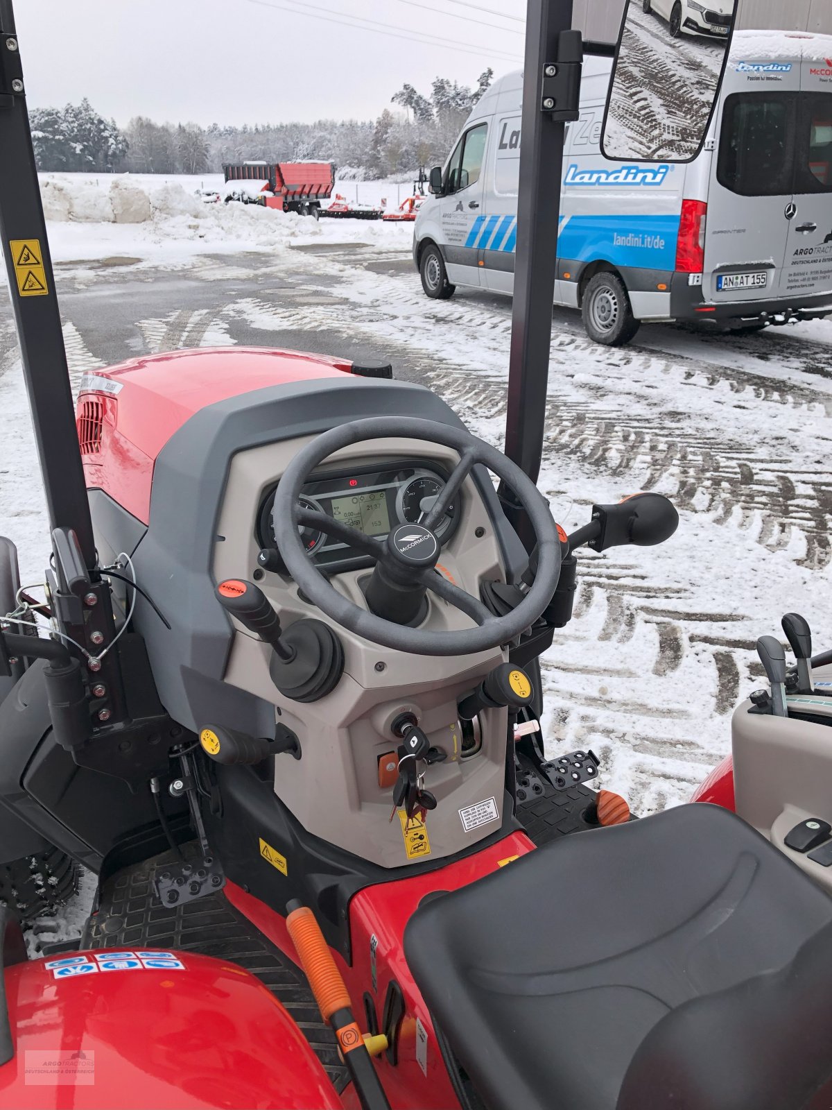 Obstbautraktor typu McCormick X2.055, Neumaschine w Burgoberbach (Zdjęcie 6)