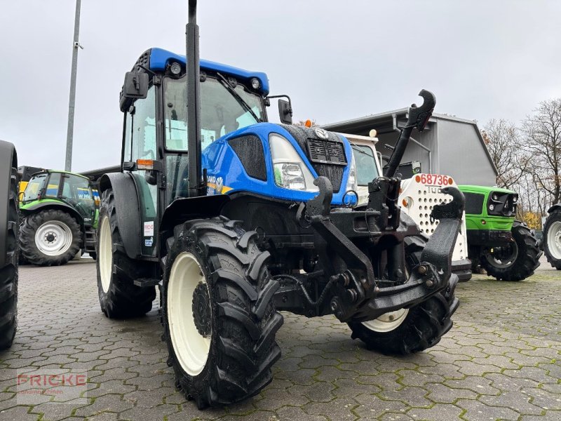 Obstbautraktor des Typs New Holland T 4.100 F, Gebrauchtmaschine in Bockel - Gyhum (Bild 1)