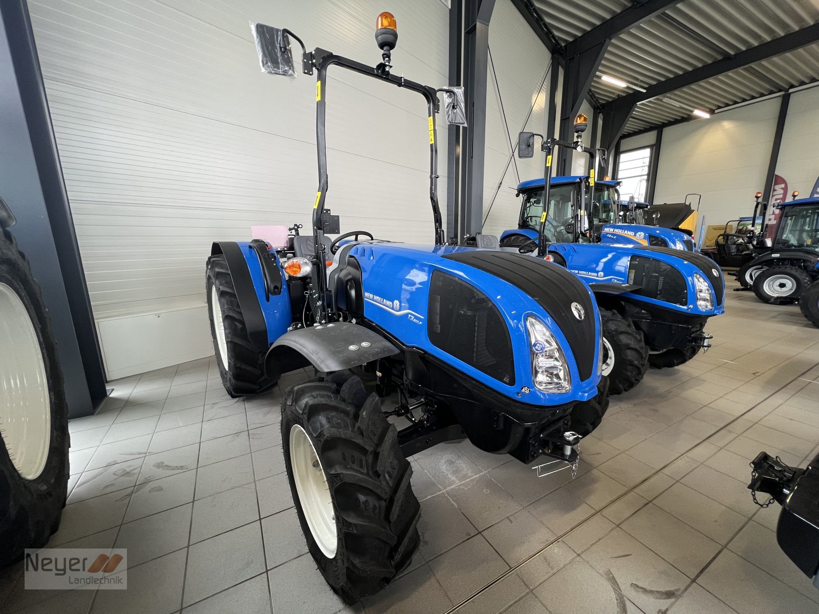 Obstbautraktor del tipo New Holland T3.60 Low Profile, Neumaschine In Bad Waldsee Mennisweiler (Immagine 2)